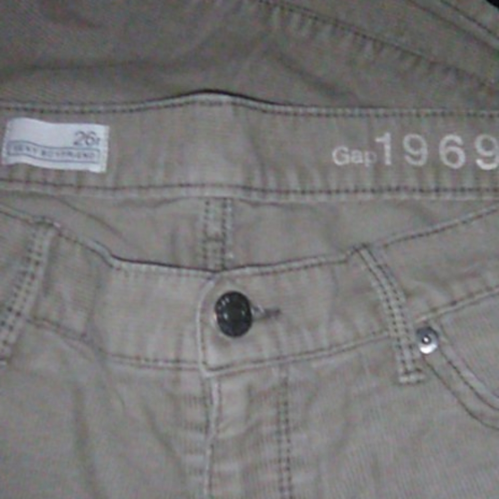 GAP Sexy Boyfriend Tan Cords size 26r
